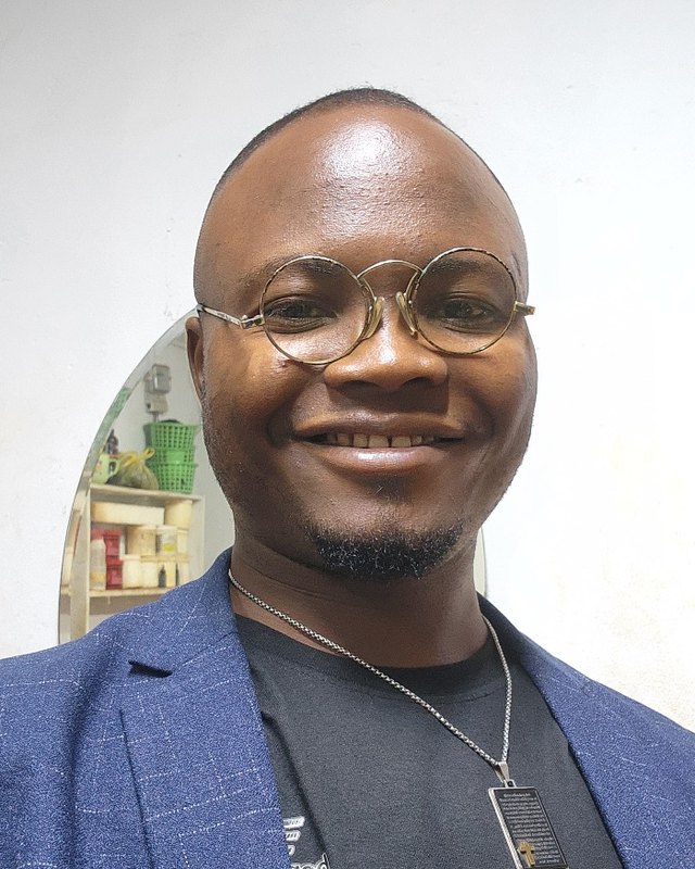 Joseph Lez AHOLE, fondateur et CEO de Trust Co. Ltd